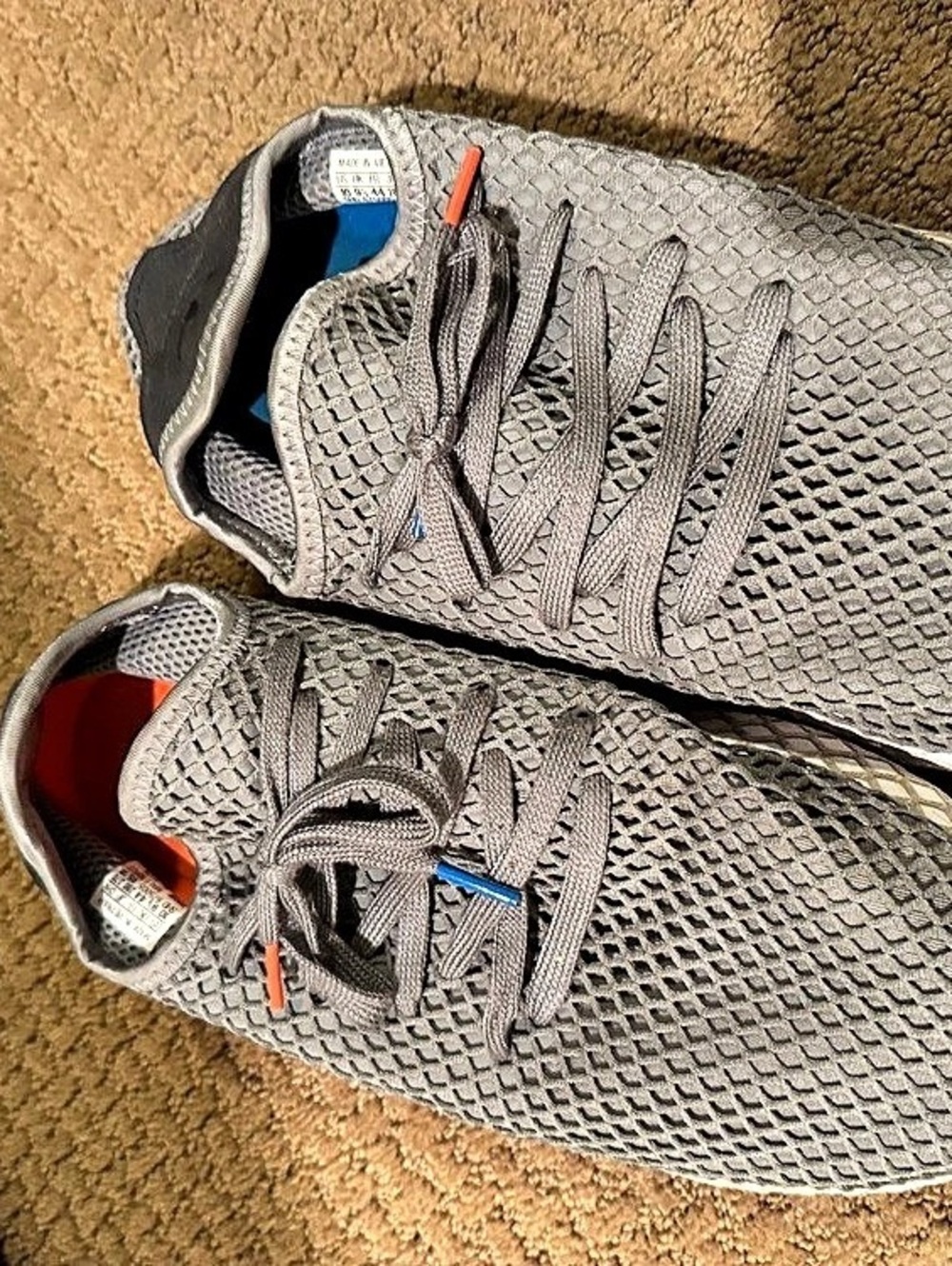 adidas Deerupt Runner Grey Sneakers Gray & White US 10